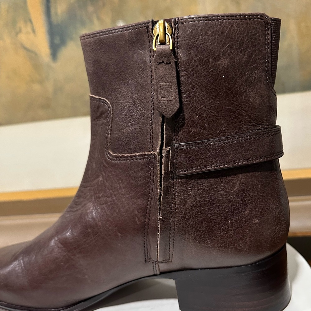 🌸SARTO by FRANCO SARTO 🌸 Brown Leather Round Toe Ankle Bootie Size: 8.5 - Picture 12 of 16